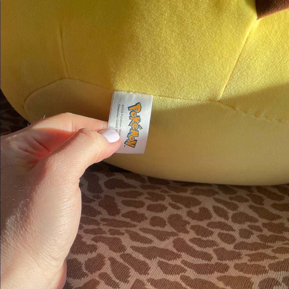 Pokemon GIANT Pikachu Plush SQUISHMALLOW NWT - Picture 5 of 8
